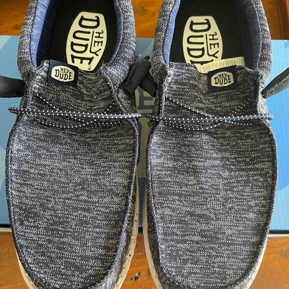 Hey Dude Navy Knit Wally Sport Loafers.Size 8